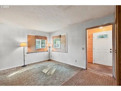 3945 NE Bryant Street Portland OR 97211
