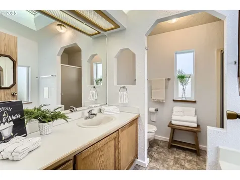 1502 Frontier Circle Forest Grove OR 97116