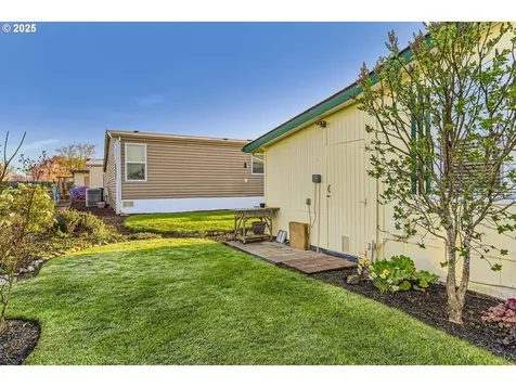 1502 Frontier Circle Forest Grove OR 97116