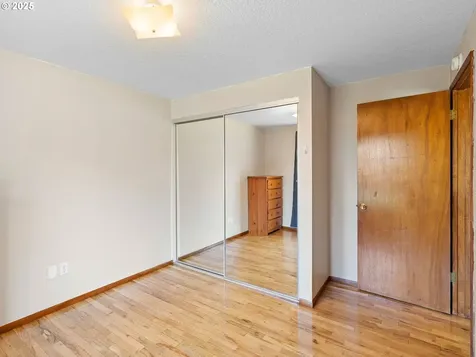 1007 NE 82nd Avenue Vancouver WA 98664