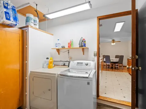 1007 NE 82nd Avenue Vancouver WA 98664
