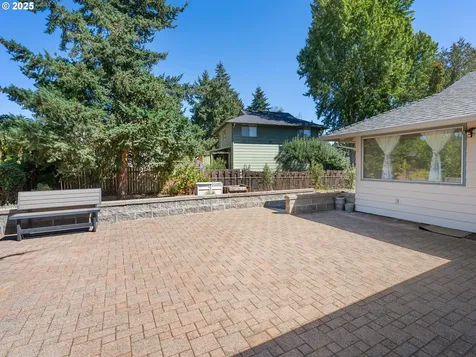 1007 NE 82nd Avenue Vancouver WA 98664