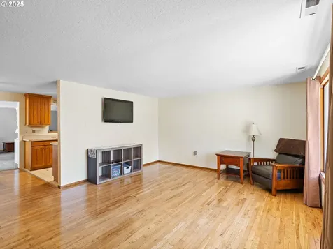1007 NE 82nd Avenue Vancouver WA 98664