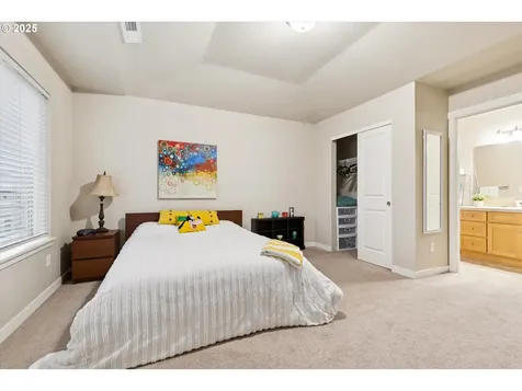 406 NE Patricia Ann Place Hillsboro OR 97006