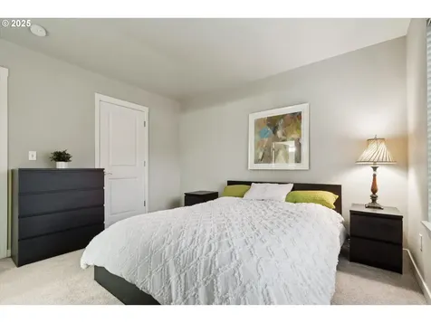 406 NE Patricia Ann Place Hillsboro OR 97006