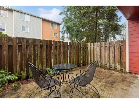 406 NE Patricia Ann Place Hillsboro OR 97006