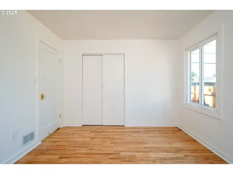 3307 NE 74th Avenue Portland OR 97213