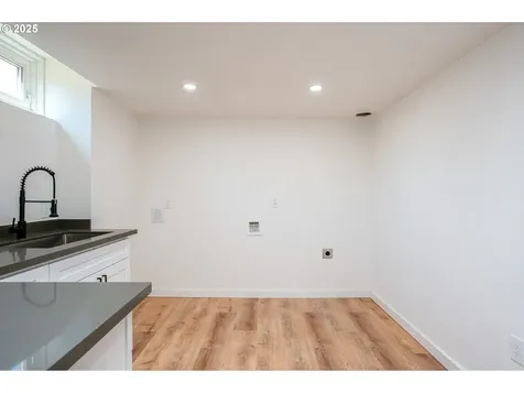 3307 NE 74th Avenue Portland OR 97213