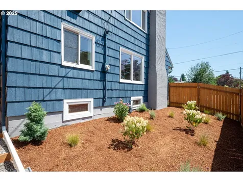 3307 NE 74th Avenue Portland OR 97213