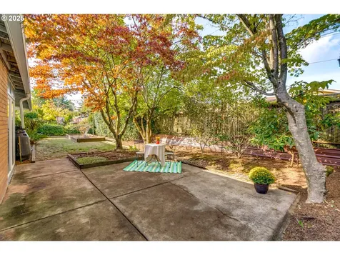 12639 NE Wasco Street Portland OR 97230