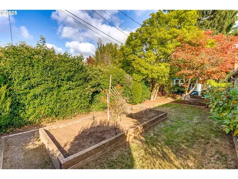 12639 NE Wasco Street Portland OR 97230