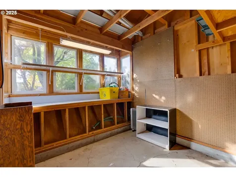 12639 NE Wasco Street Portland OR 97230