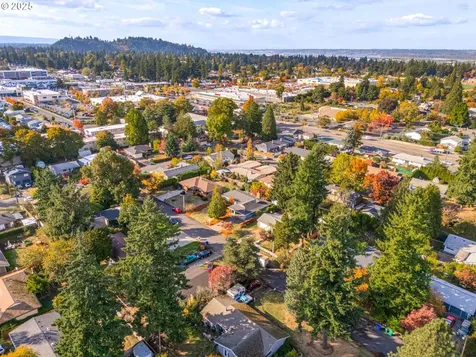 12639 NE Wasco Street Portland OR 97230