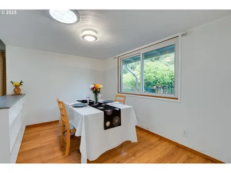 12639 NE Wasco Street Portland OR 97230