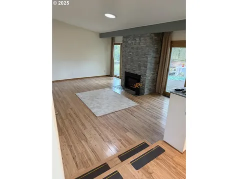 12639 NE Wasco Street Portland OR 97230