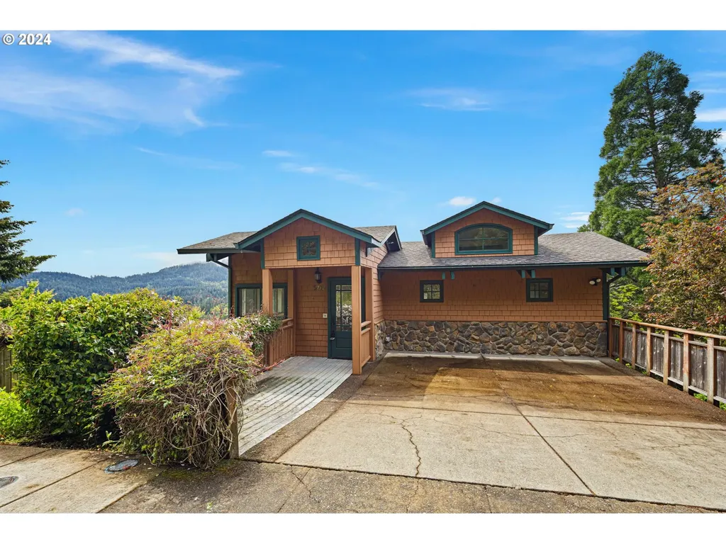 3710 Emerald Street Eugene OR 97405