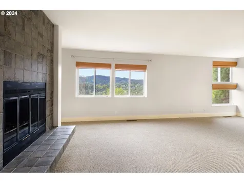 3710 Emerald Street Eugene OR 97405
