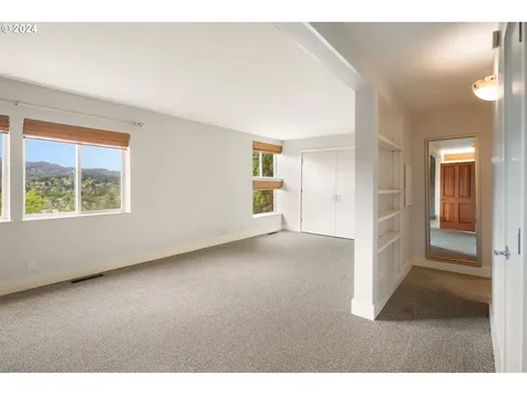 3710 Emerald Street Eugene OR 97405