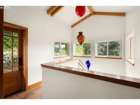 3710 Emerald Street Eugene OR 97405
