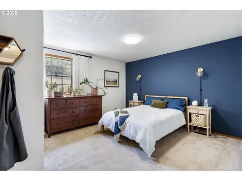 9335 SW View Terrace Portland OR 97224