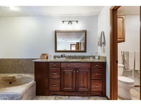 9335 SW View Terrace Portland OR 97224