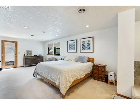 9335 SW View Terrace Portland OR 97224