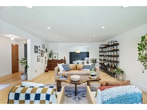9335 SW View Terrace Portland OR 97224