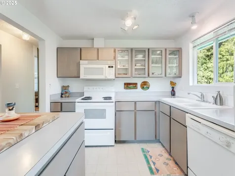 1571 Sallal Court Woodburn OR 97071