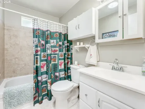 1571 Sallal Court Woodburn OR 97071