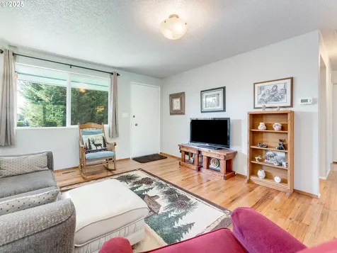 1571 Sallal Court Woodburn OR 97071