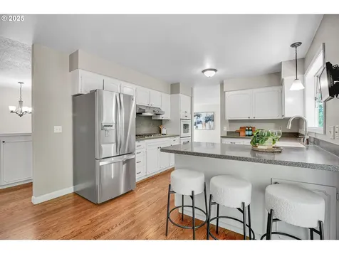 38 Churchill Downs Lake Oswego OR 97035