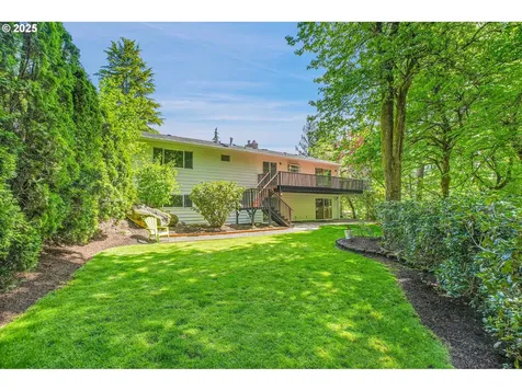 38 Churchill Downs Lake Oswego OR 97035