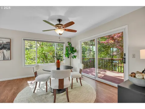 38 Churchill Downs Lake Oswego OR 97035