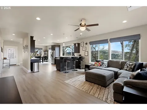 200 Platinum Drive Roseburg OR 97471