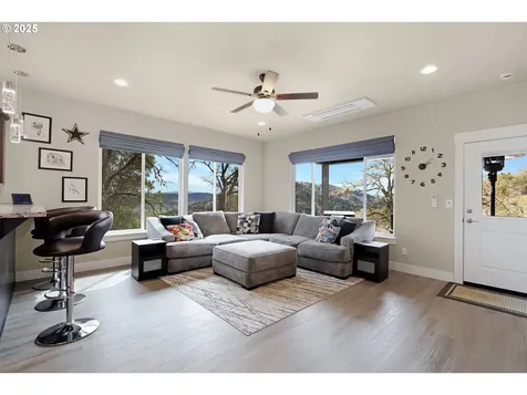 200 Platinum Drive Roseburg OR 97471