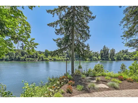 34560 NE Wilsonville Road Newberg OR 97132