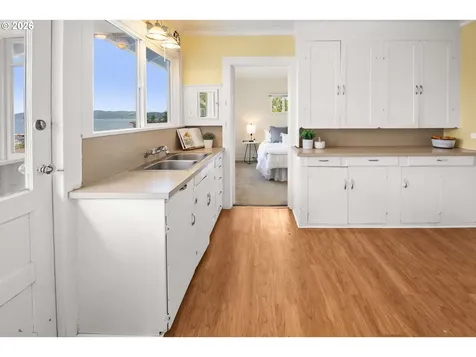 3496 Harrison Avenue Astoria OR 97103