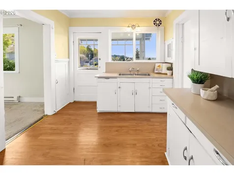 3496 Harrison Avenue Astoria OR 97103