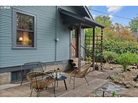 9306 N Ivanhoe Street Portland OR 97203