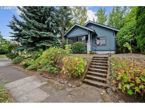 9306 N Ivanhoe Street Portland OR 97203