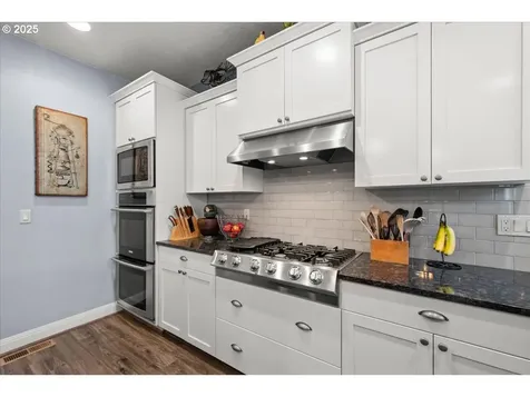 14109 NW 56th Avenue Vancouver WA 98685