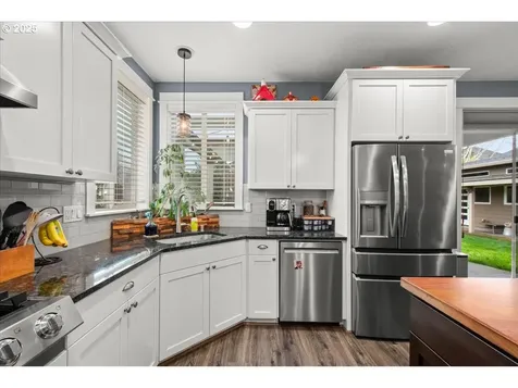 14109 NW 56th Avenue Vancouver WA 98685
