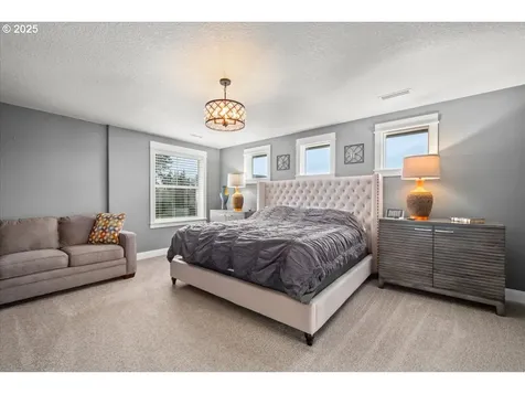 14109 NW 56th Avenue Vancouver WA 98685