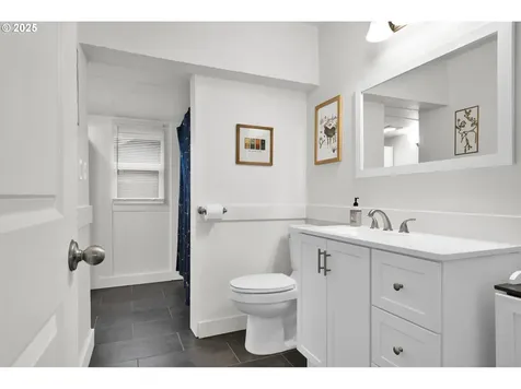 741 S 8th Street Cottage Grove OR 97424