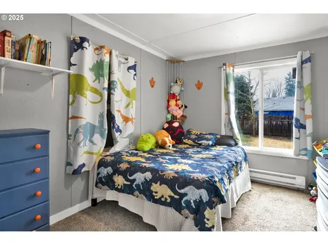 741 S 8th Street Cottage Grove OR 97424