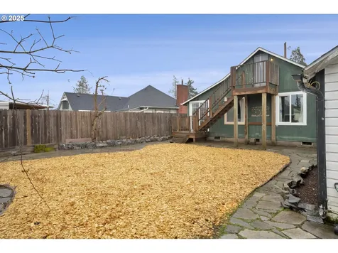 741 S 8th Street Cottage Grove OR 97424