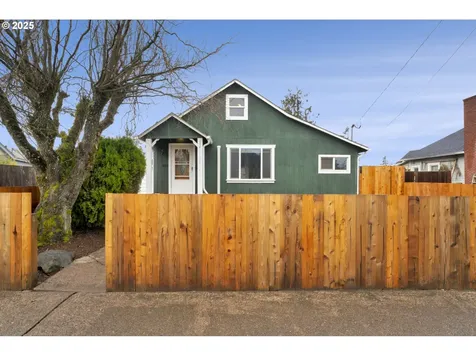 741 S 8th Street Cottage Grove OR 97424