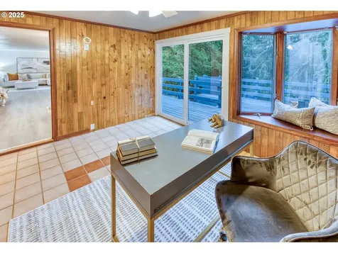 10525 SW 63rd Drive Portland OR 97219
