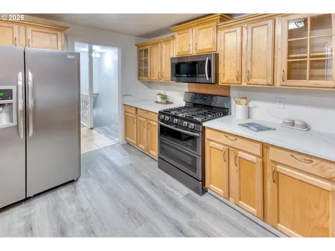 10525 SW 63rd Drive Portland OR 97219