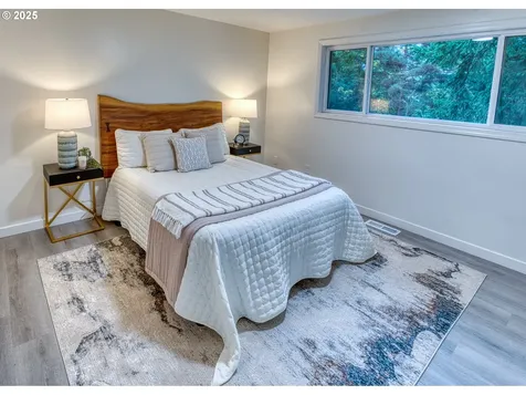 10525 SW 63rd Drive Portland OR 97219